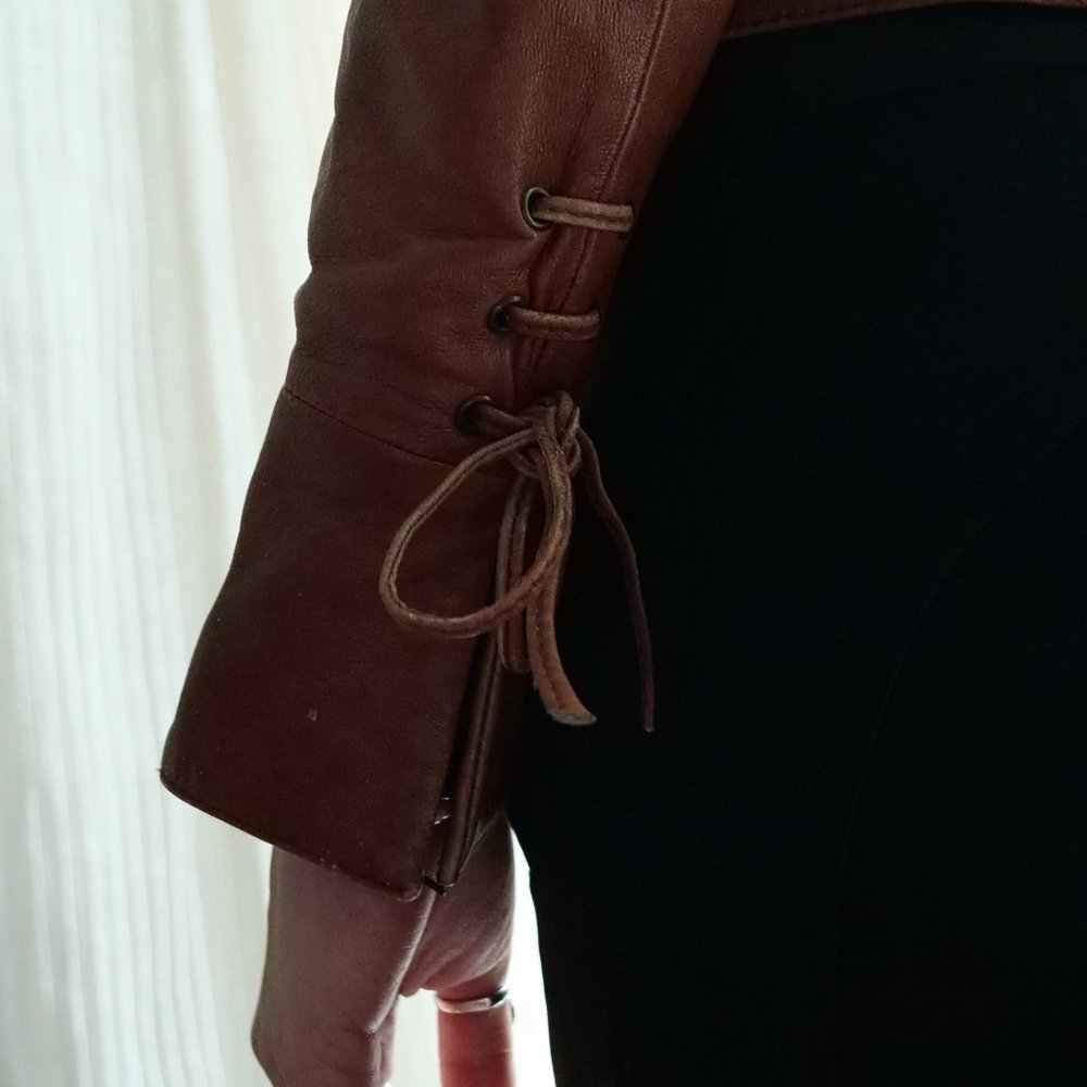 VINTAGE Lace-up Sleeve Ruched Leather Jacket - Picture 5 of 8